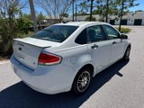 Used 2010 Ford Focus SE image 6