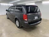 Used 2017 Dodge Grand Caravan SE image 3