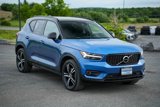 Used 2019 Volvo XC40 T5 R-Design image 3
