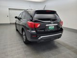 Used 2017 Nissan Pathfinder S image 6