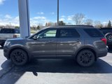 Used 2019 Ford Explorer XLT w/ Equipment Group 202A image 2