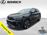 Used 2024 Volkswagen Taos SE w/ Panoramic Sunroof Package image 1