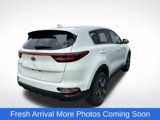 Used 2020 Kia Sportage LX image 4
