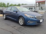 Used 2015 Hyundai Sonata SE image 2