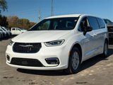 New 2025 Chrysler Pacifica Select image 4