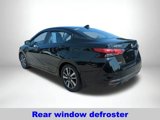 Used 2020 Nissan Versa SV image 3