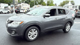 Used 2015 Nissan Rogue SV w/ SV Premium Package image 3