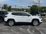 New 2025 Jeep Compass Latitude image 2