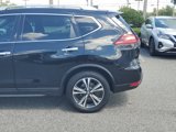 Used 2019 Nissan Rogue SV w/ Sun & Sound Touring Package image 4