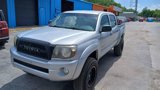Used 2011 Toyota Tacoma 4x4 Double Cab w/ TRD Off-Road Pkg image 3