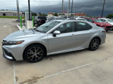 Used 2023 Toyota Camry SE image 3