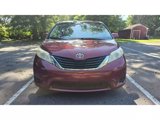 Used 2011 Toyota Sienna LE image 2