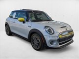 Used 2020 MINI Cooper SE w/ 8.8" Touchscreen Nav Package image 3