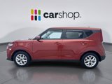 Used 2022 Kia Soul LX w/ Technology Package image 2