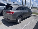 Used 2016 Kia Sorento LX image 4