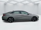 Certified 2022 Hyundai Elantra SEL w/ Convenience + Premium Package image 4