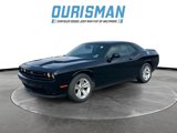 Used 2023 Dodge Challenger SXT image 2