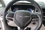 Used 2022 Chrysler Pacifica Limited image 2