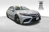 Used 2022 Toyota Camry SE image 2