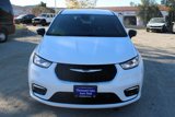 New 2025 Chrysler Pacifica Select image 2
