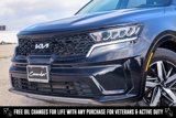 Used 2022 Kia Sorento S w/ Panoramic Sunroof Package image 3