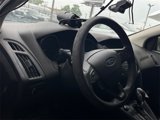 Used 2017 Ford Focus SE image 4