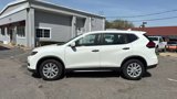 Used 2017 Nissan Rogue S image 4