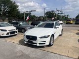 Used 2019 Jaguar XE Premium image 3