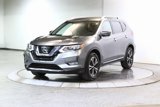 Used 2017 Nissan Rogue SL image 3