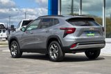 Used 2025 Chevrolet Trax LT w/ LT Convenience Package image 5