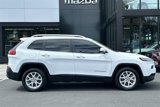 Used 2018 Jeep Cherokee Latitude image 4