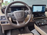 Used 2023 Lincoln Navigator Reserve image 4