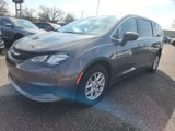 Used 2023 Chrysler Voyager LX image 4