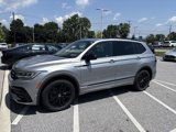 Used 2022 Volkswagen Tiguan SE R-Line image 3