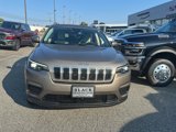 Used 2021 Jeep Cherokee Latitude w/ Mobile Office Group image 2
