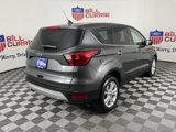 Used 2019 Ford Escape SE image 3