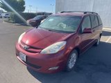 Used 2010 Toyota Sienna XLE image 4