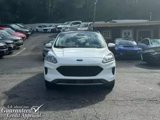 Used 2021 Ford Escape SE image 2
