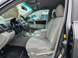 Used 2011 Toyota Highlander 2WD image 3