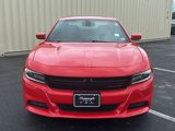 Used 2019 Dodge Charger SXT image 2