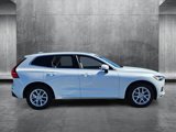 Used 2018 Volvo XC60 T5 Momentum w/ Vision Package image 4