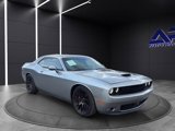 Used 2016 Dodge Challenger SRT w/ Technology Group image 3
