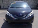 Used 2014 Toyota Sienna XLE image 2