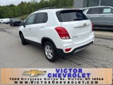 Used 2022 Chevrolet Trax LT w/ LT Convenience Package image 3