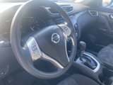 Used 2015 Nissan Rogue SV image 6