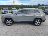 Used 2019 Jeep Cherokee Limited w/ Luxury Group image 2