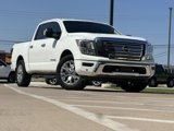 Used 2024 Nissan Titan SV w/ SV Convenience Package image 3