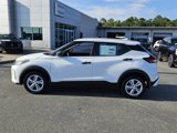 New 2025 Nissan Kicks Play S image 2