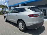 Used 2021 Buick Enclave Essence image 3