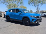 Used 2022 Volkswagen Taos SE w/ Panoramic Sunroof Package image 6